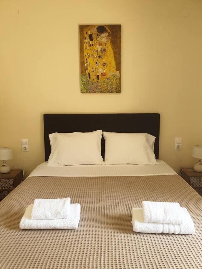 Ilianas Place Agios Matthaios  ภายนอก รูปภาพ